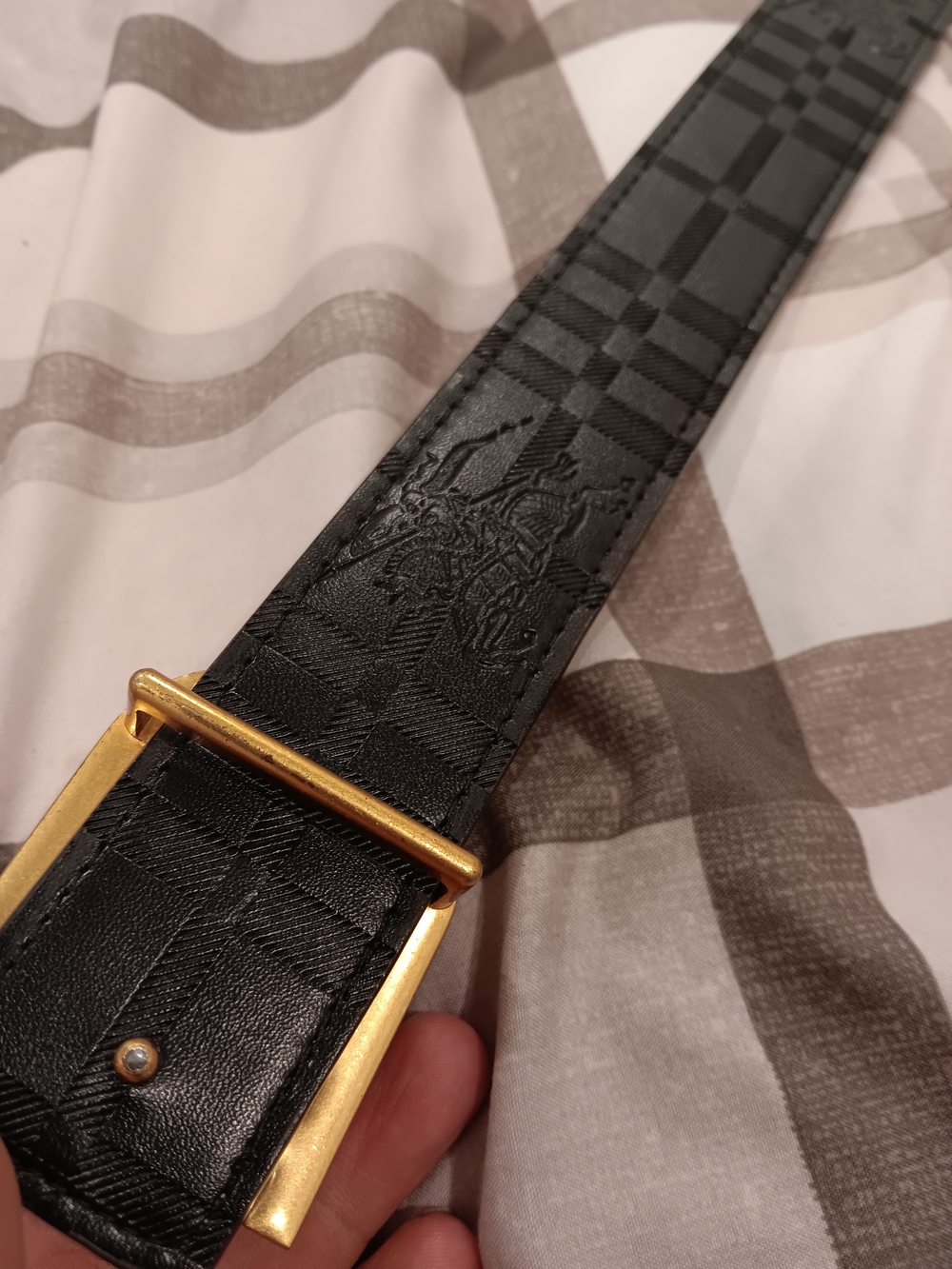 Burberry Beige Nova Check Belt with Gold 'B' Buckle Unisex Reversible 32-34in - Picture 2 of 4